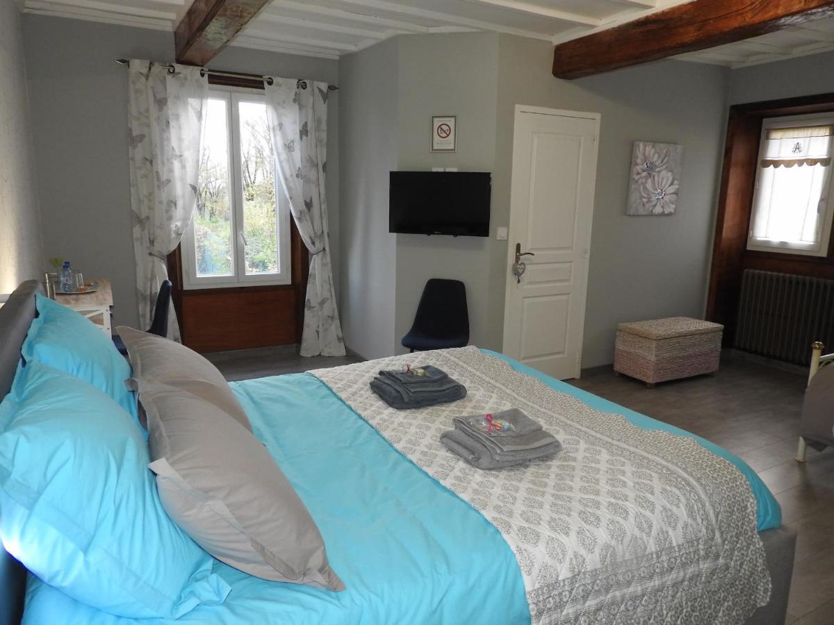 Chambres D'Hotes La Dame Fines Puybegon Εξωτερικό φωτογραφία